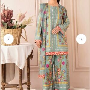 Floral Patterned Kurta Set with Dupatta